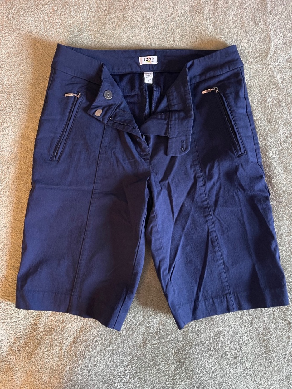 IZOD Ladies Bermuda Shorts (Blue) Sized 6
